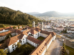 探秘山东深泉学院，一所别具特色的教育圣地